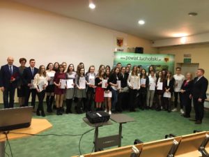 Read more about the article Stypendia naukowe Starosty Tucholskiego rozdane.