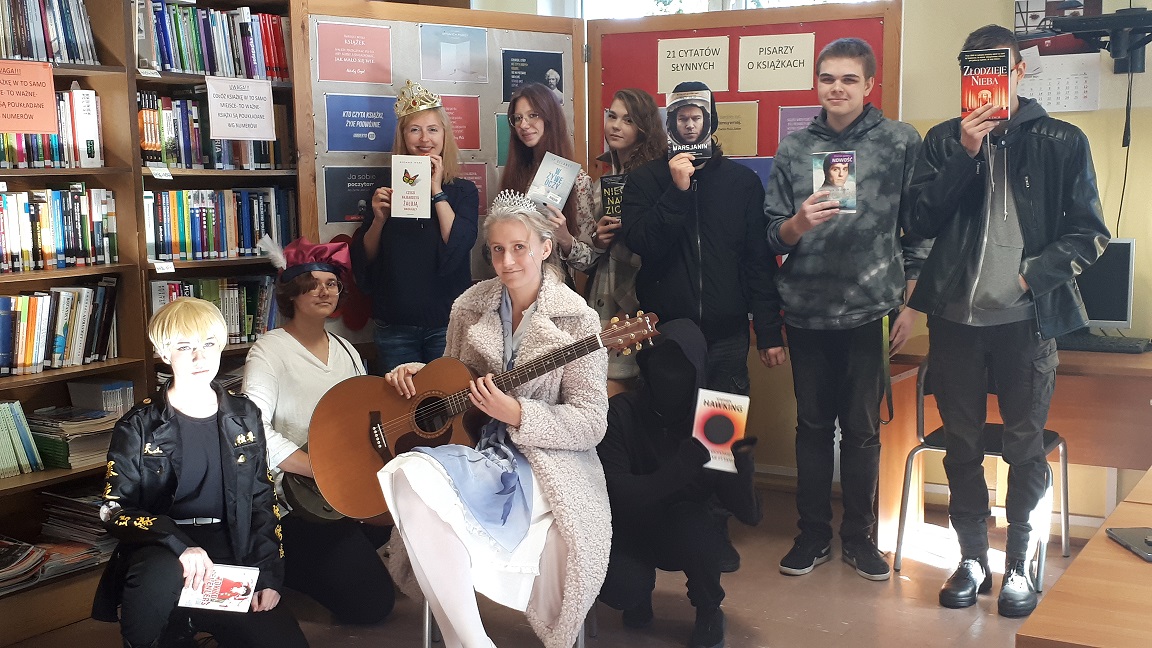 Read more about the article „VI PRZERWA NA CZYTANIE W NOWODWORKU”.