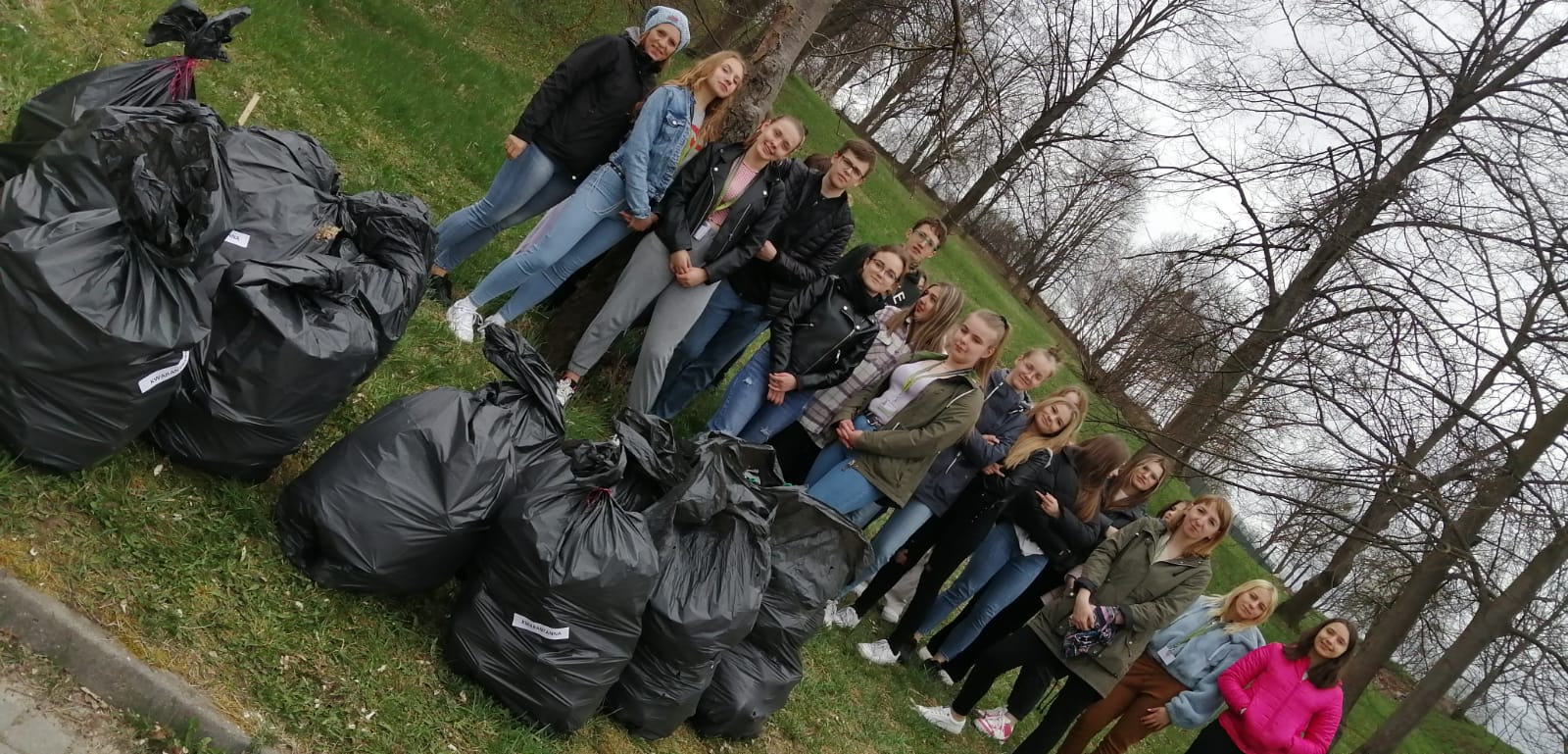 You are currently viewing Akcja „Sprzątania świata”