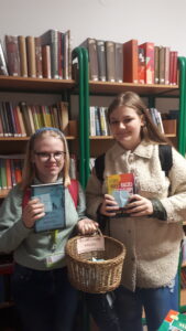 Read more about the article „Wylosuj sobie książkę do przeczytania”.