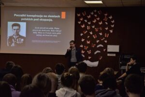 Read more about the article NARODOWY DZIEŃ PAMIĘCI ŻOŁNIERZY WYKLĘTYCH