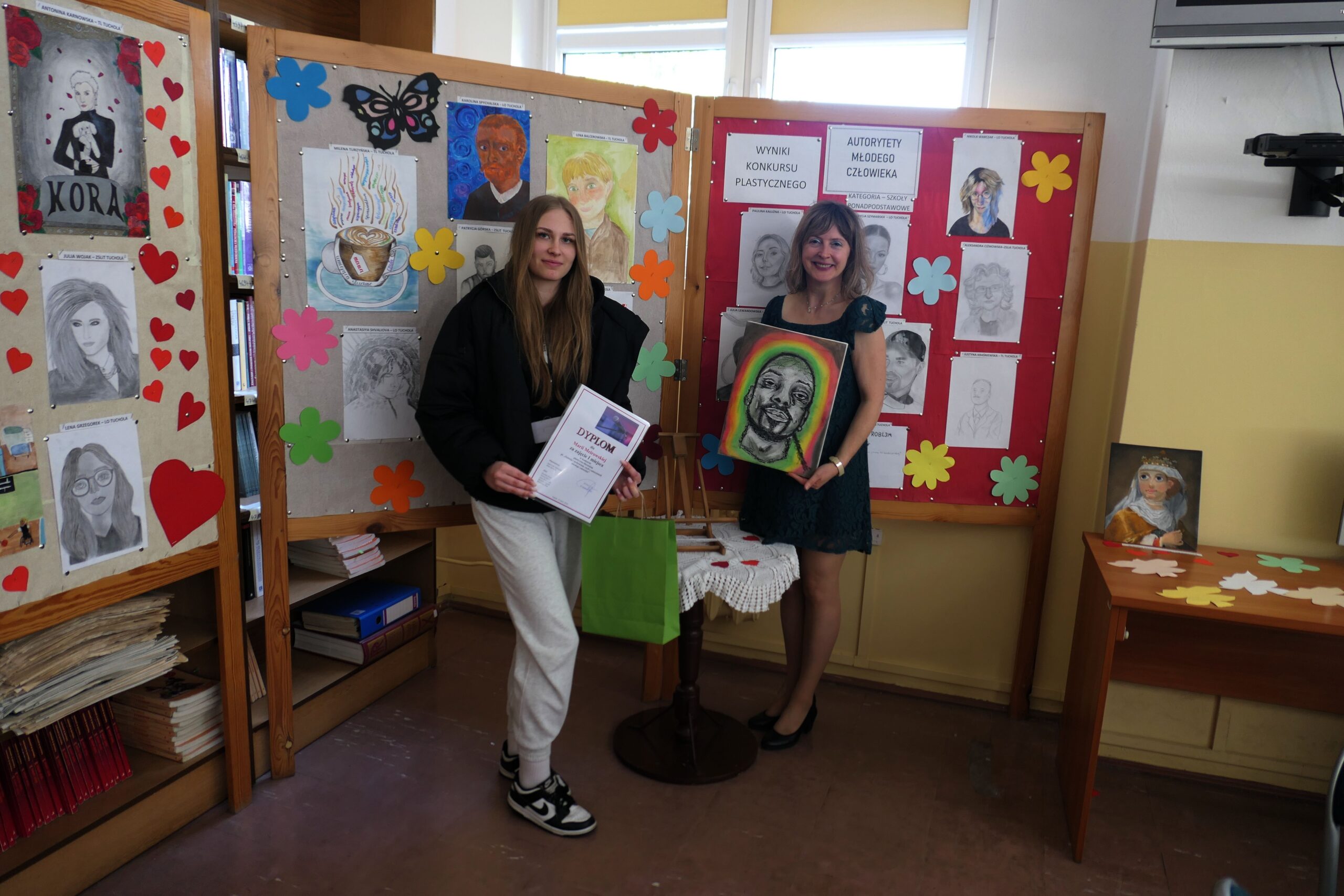 You are currently viewing Młodzi ludzie mają swoje autorytety – XII edycja konkursu międzyszkolnego.