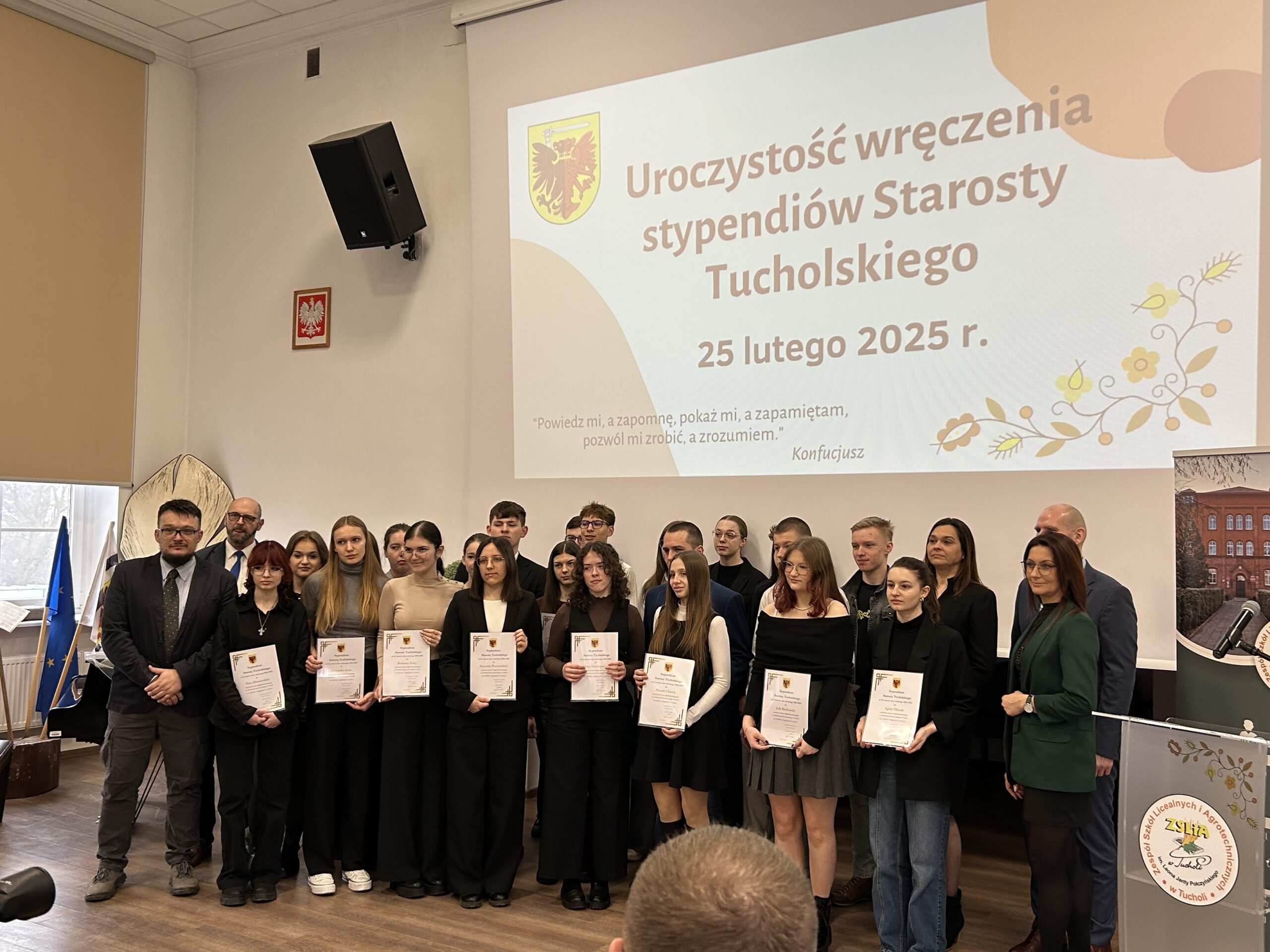 You are currently viewing Stypendia naukowe Starosty Tucholskiego