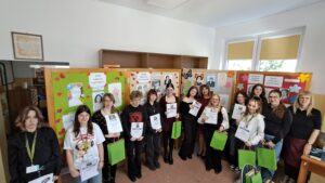 Read more about the article Żyj z całych sił i uśmiechaj się…bo nie jesteś sam…XIII edycja konkursu międzyszkolnego „Autorytety 2025” rozstrzygnięta.