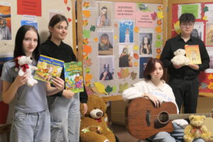 Read more about the article „M jak Miś” – Światowy Dzień Misia w bibliotece Nowodworka.